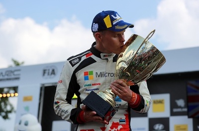 総合優勝見えてきたタナック、ラリー・ドイツ3連覇