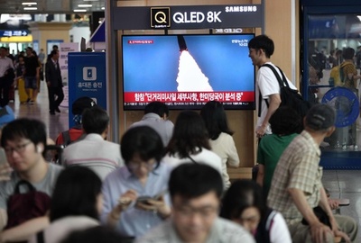 北朝鮮ミサイル2発目は「新型」、690キロ飛行 米韓当局が分析