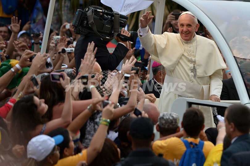 ローマ法王、ブラジルを訪問 「世界青年の日」に出席