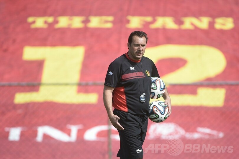 米国との「戦争」に向けて準備を進めるヴィルモッツ監督