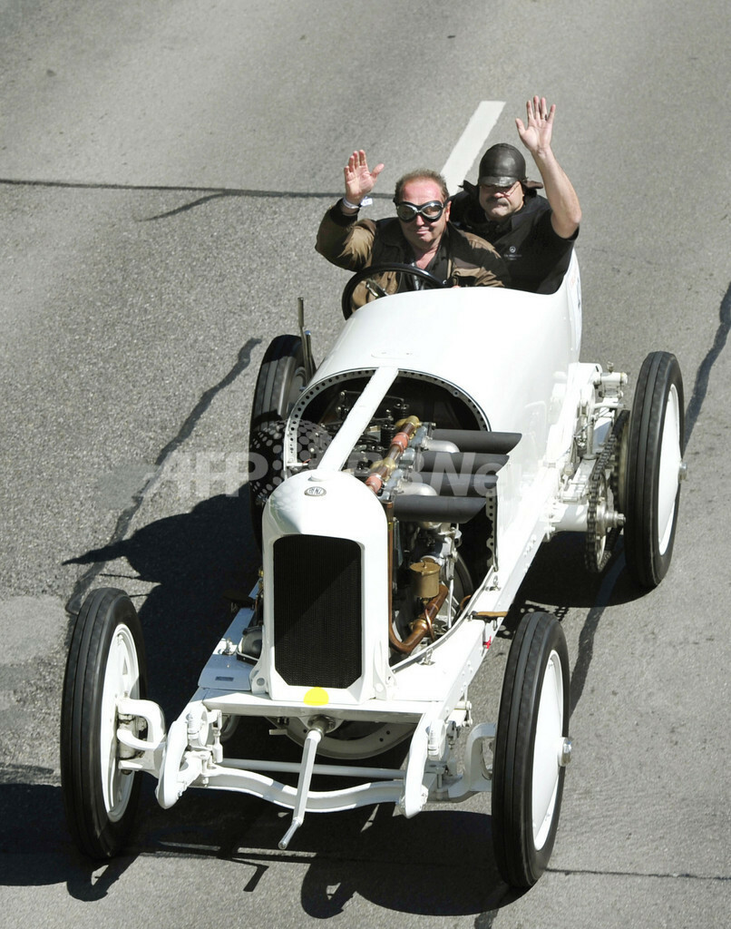 自動車誕生125周年、クラシックカーでパレード ドイツ 写真12枚