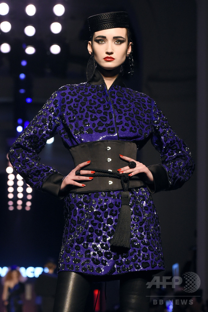 ジャンポール・ゴルチエ」16年春夏オートクチュール 写真31枚 マリ