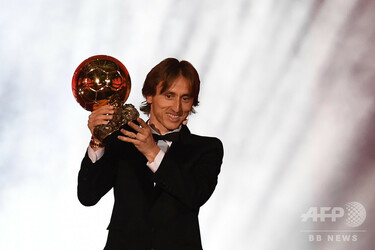 UEFAが年間ベスト11候補を発表!バロンドール受賞モドリッチや