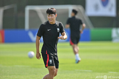 PSGが韓国代表MF李康仁を獲得 写真1枚 国際ニュース：AFPBB News
