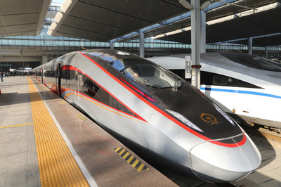 陝西省 西北部初の香港行き直通高速鉄道が運行開始