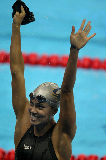 コーグリン 女子100メートル背泳ぎで2日連続の世界新記録