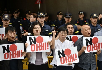 怒れる韓国市民、ホワイト国除外で日本非難 「経済的侵略だ」