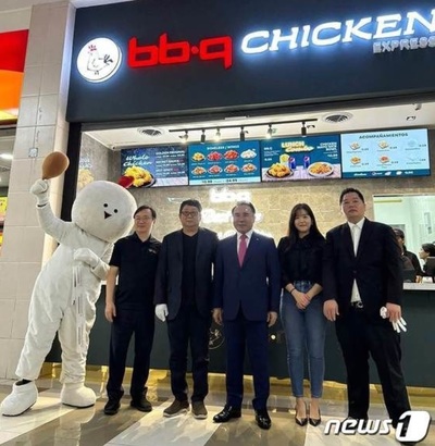 「K-チキン成功神話」BBQ会長、北米、中米パナマ訪問…「マクドナルド・KFC」に対抗