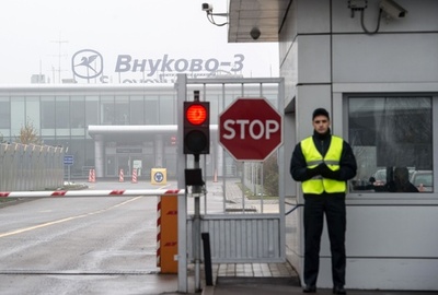 ロシア空港幹部ら相次いで辞任、トタルCEOの事故死受け