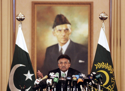 パキスタンのムシャラフ大統領が記者会見　1月の総選挙実施を表明