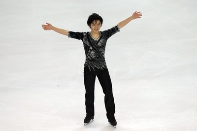 宇野が男子SP首位発進、チャンは5位 エリック・ボンパール杯