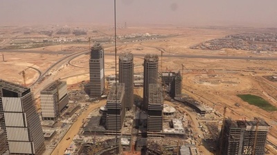 動画:砂漠の新首都、エジプト大統領のレガシーづくりか?