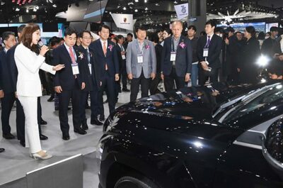 ソウルモビリティショー幕開け…新型コロナ越え、観覧客で混雑