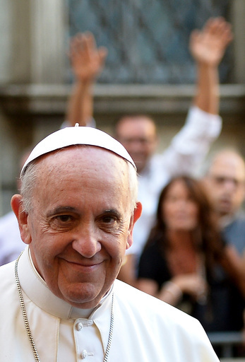 「もしもし法王です」、伊学生に直電で8分談笑