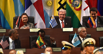 米・ベネズエラ首脳、初めて言葉交わす 米州首脳会議