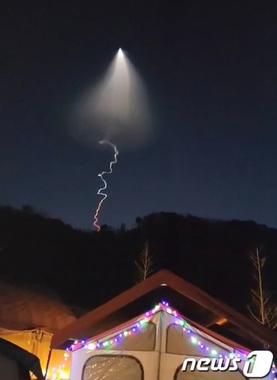 韓国軍、固体燃料ロケットの実験成功…独自の偵察衛星へ「さらに一歩」