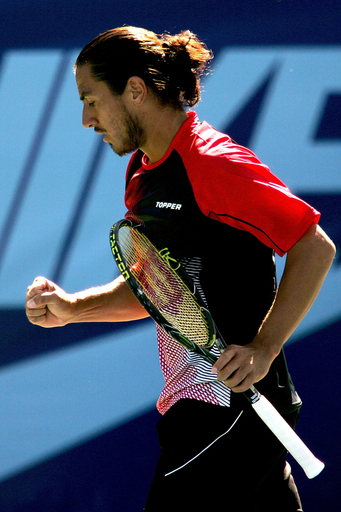 カニャス グシオネをストレートで降し準々決勝へ