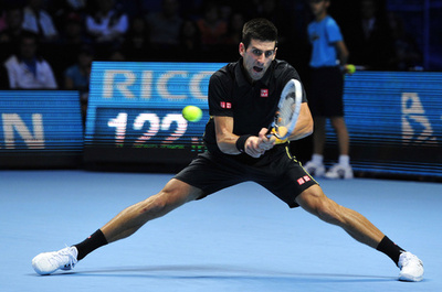 ジョコビッチ、デルポトロ下し決勝進出 ATPツアー・ファイナル