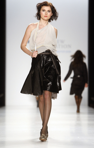 ＜08/09年秋冬ベルリン・コレクション＞ミロイケ、モングレルズ・イン・コモンが新作を発表