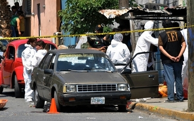 乱射事件中に歌で園児を落ち着かせた教諭を表彰、メキシコ