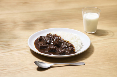 那須千本松牧場、牛を一頭まるごと使用した 牧場発の新商品「千本松牧場牛まるごとビーフカレー」を7月11日発売