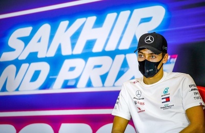 代役ラッセル、普段より小さいシューズでサキールGP参戦