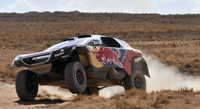 ペテランセルが第6S制し総合首位に、ダカールラリー