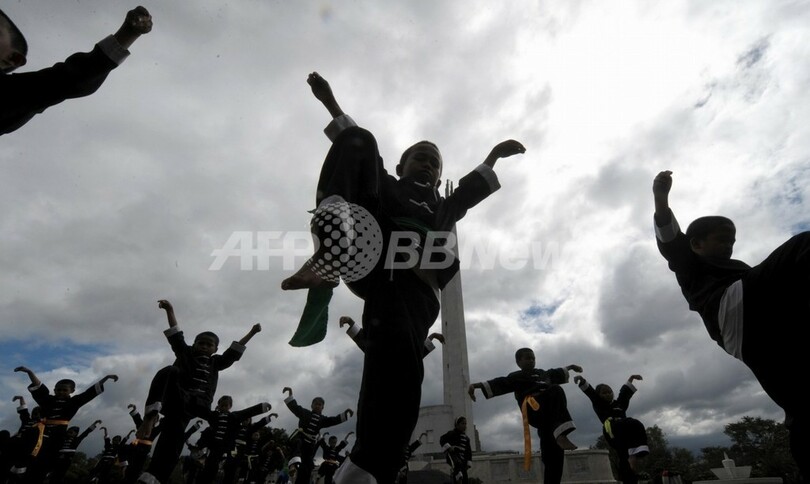 酔客対処で奇策!客室乗務員にカンフー訓練を義務化