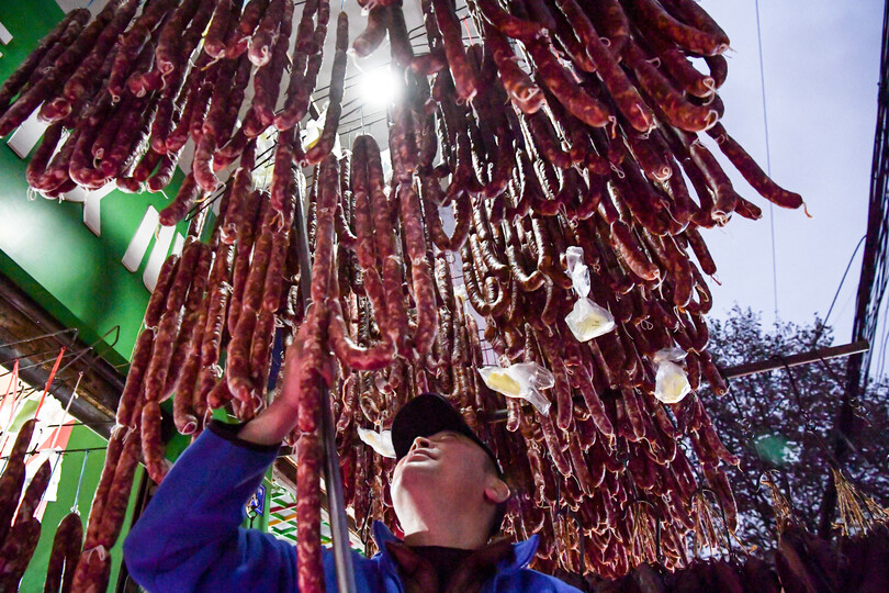 年末の雰囲気醸し出す 成都市の冬の風物詩 干し肉 写真5枚 国際ニュース Afpbb News