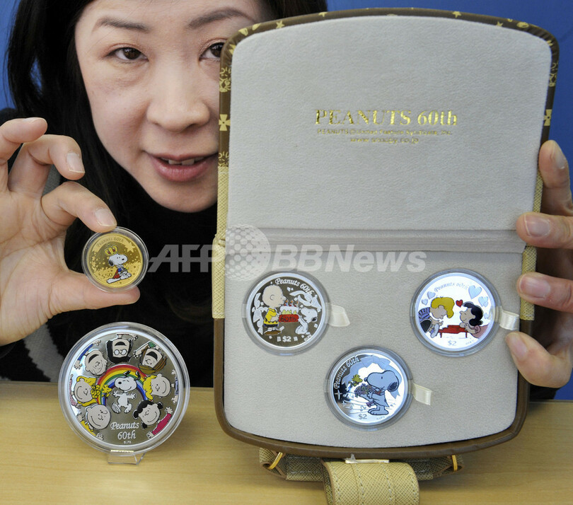スヌーピー60周年記念コインを販売、泰星コイン 写真2枚 国際ニュース：AFPBB News