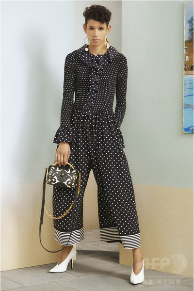 「ステラ マッカートニ」ブランド初のメンズ＆ウィメンズ、アビー・ロード・スタジオで発表