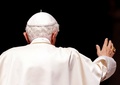 前ローマ教皇ベネディクト16世（2011年5月11日撮影）。(c)Vincenzo PINTO / AFP