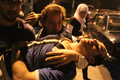 カイロ（Cairo）・タハリール広場（Tahrir square）での治安部隊との衝突で負傷したデモ参加者（2011年6月29日撮影）。(c)AFP/KHALED DESOUKI