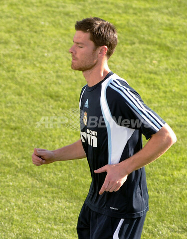 レアル・マドリード シャビ・アロンソ獲得で補強終了 写真15枚 国際