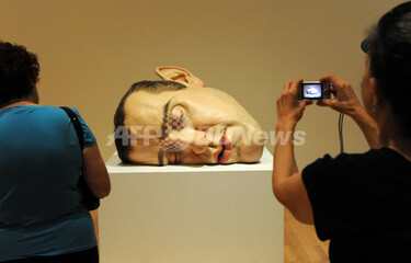 東アフリカビンテージインパクトのある巨大な顔がとてつもない存在感の木彫り 東アフリカビンテージインパクトのある巨大な顔がとてつもない存在感の