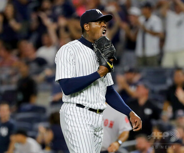 ヤンキース復帰のチャップマン、カブスでの起用法に不満もらす 写真1枚