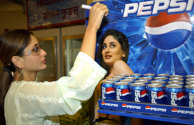 冷えたペプシで肝冷やす、缶からカエルの死骸 米フロリダ州