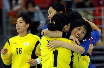 韓国女子 中国を下し準決勝進出