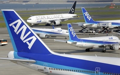 全日空機がほぼ背面飛行、原因はスイッチの押し間違い