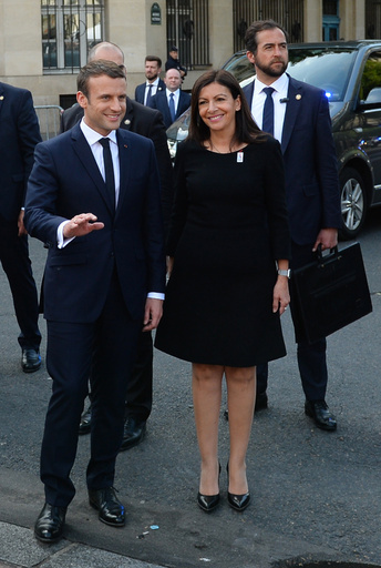 「白人お断り」の黒人フェス、パリ市長が中止要求