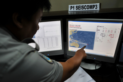 スマトラ島沖でM7.9の地震、米地質調査所