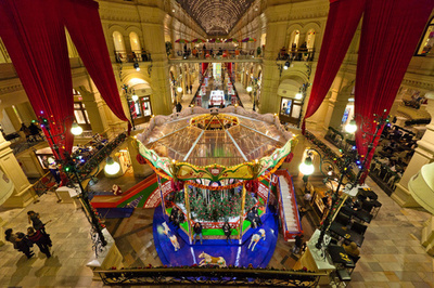 ロシア史と共に120年、モスクワの百貨店と高級ブランドの融合