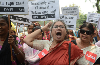 集団レイプに抵抗した女性射殺、インド