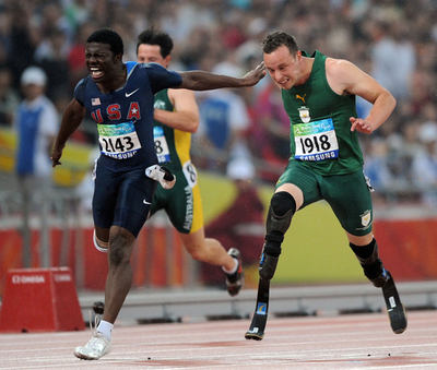 義足の「ブレードランナー」ピストリウス、男子100メートル優勝