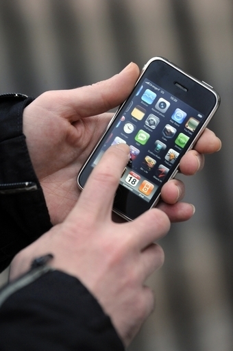 米アップル、iPhoneの次世代OSソフトを一部発表へ