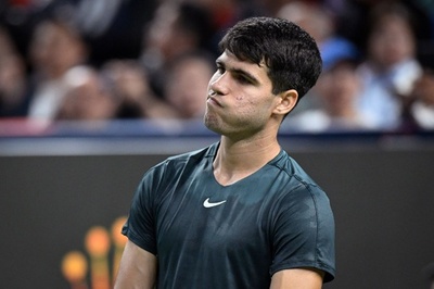 アルカラスがスイス室内欠場 腰と足のけがで