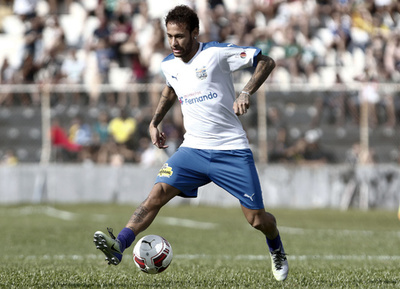 ネイマールが地元サンパウロでチャリティーマッチに出場