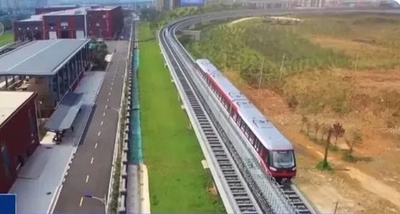中国初のリニアモーターカー観光専用路線が試験運転開始