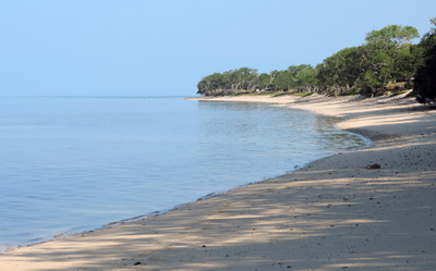 豪夫婦、熱帯の島のリゾート施設をくじ当せん者に進呈へ！