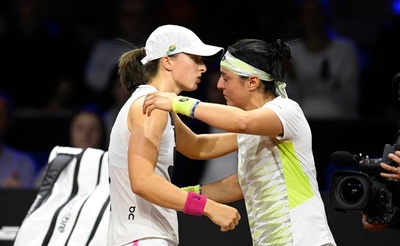 シフィオンテクとサバレンカが決勝進出 ポルシェGP